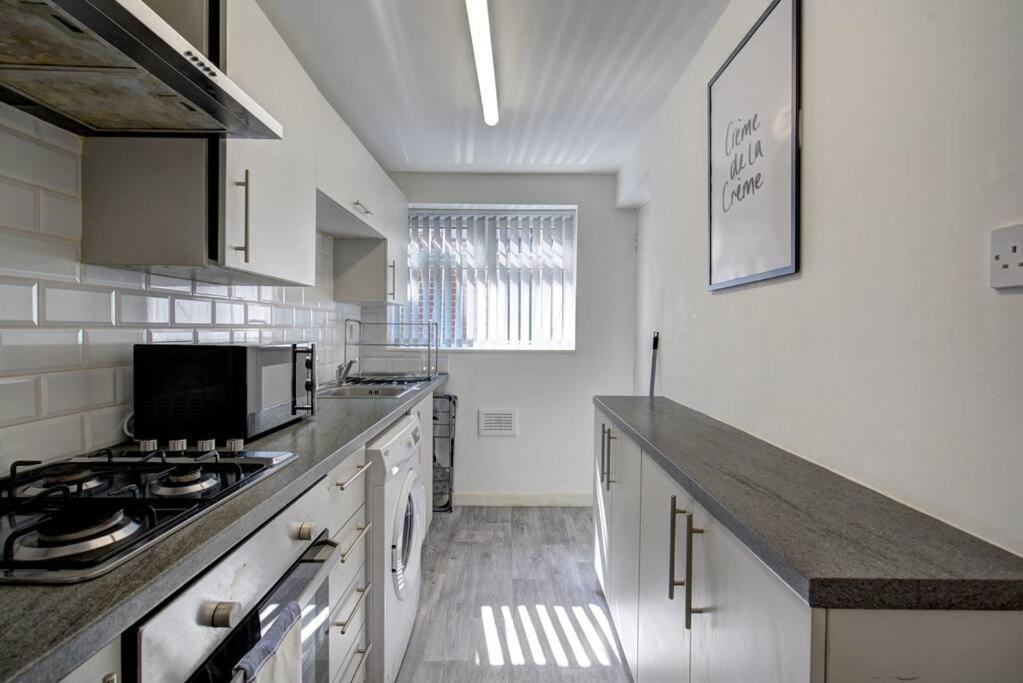 2 Bed House Sleeps 5 The Heart Of ליברפול מראה חיצוני תמונה