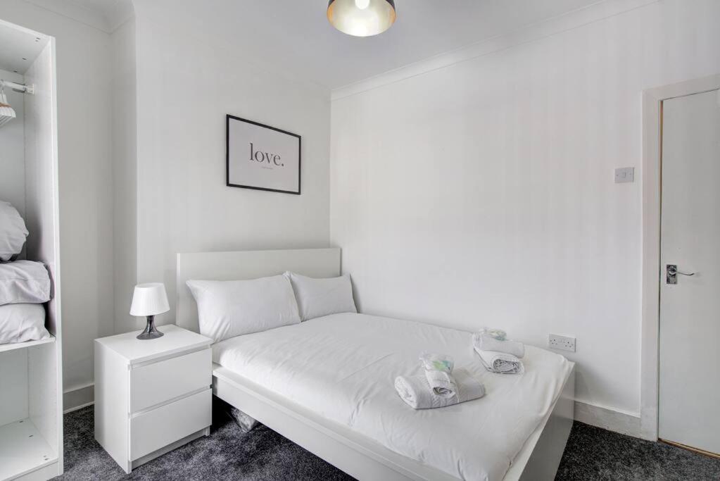 2 Bed House Sleeps 5 The Heart Of ליברפול מראה חיצוני תמונה