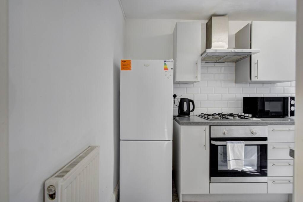 2 Bed House Sleeps 5 The Heart Of ליברפול מראה חיצוני תמונה