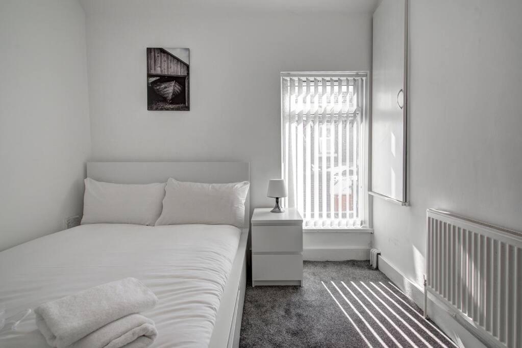 2 Bed House Sleeps 5 The Heart Of ליברפול מראה חיצוני תמונה