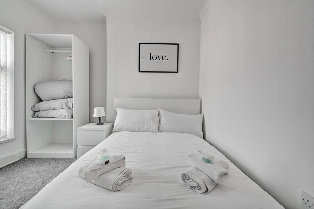 2 Bed House Sleeps 5 The Heart Of ליברפול מראה חיצוני תמונה
